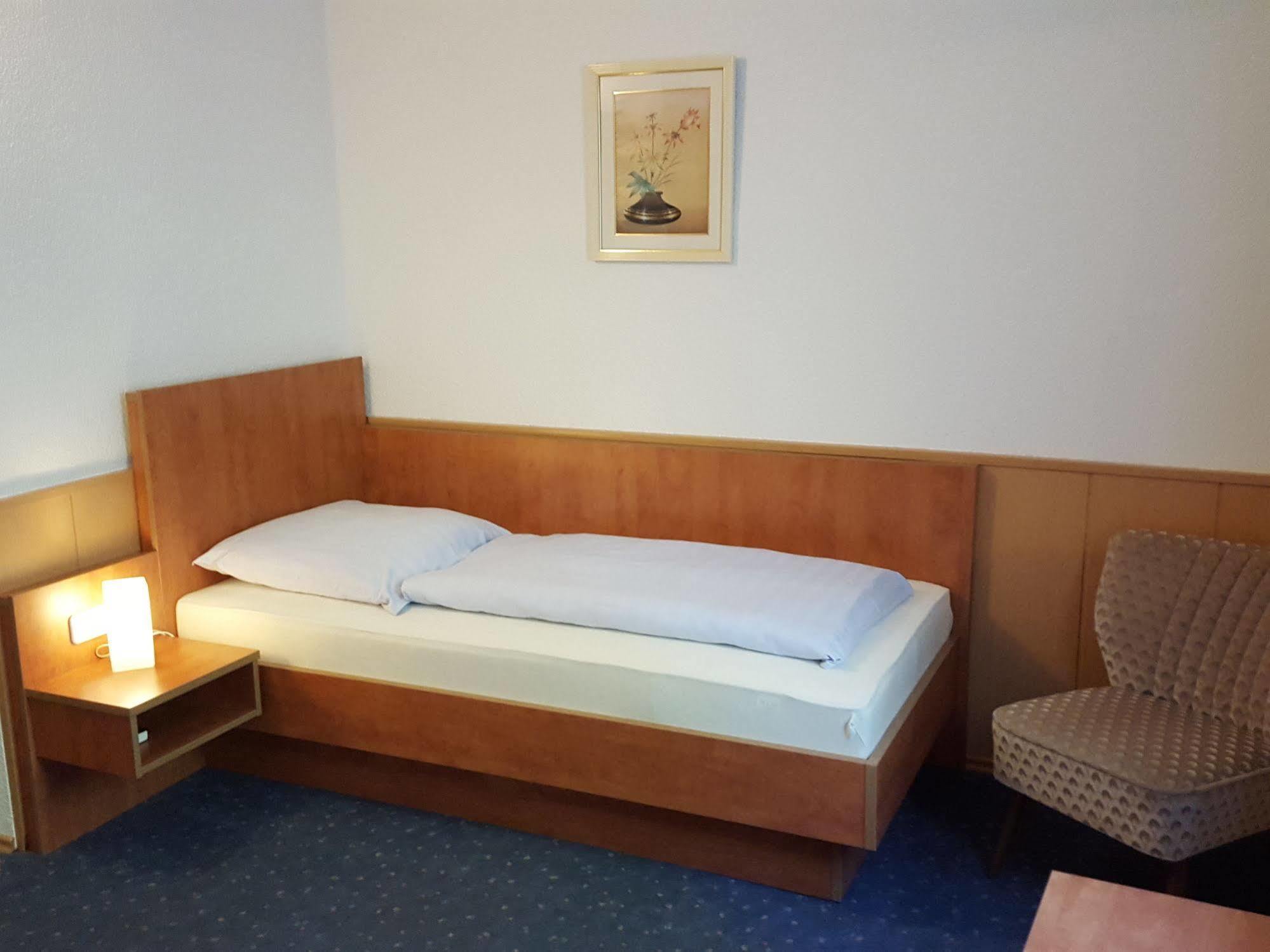 Waldhotel Zur Holzmuhle Eldagsen 外观 照片